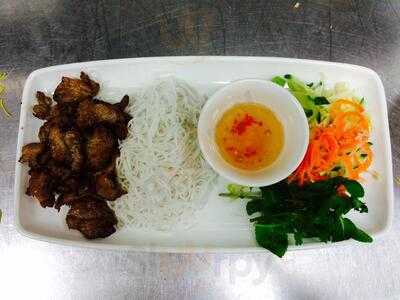 Viet Hoa Cafe & Mess