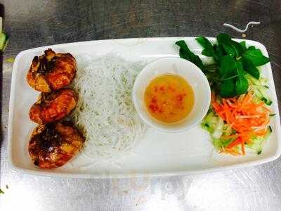 Viet Hoa Cafe & Mess