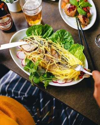 Viet Hoa Cafe & Mess