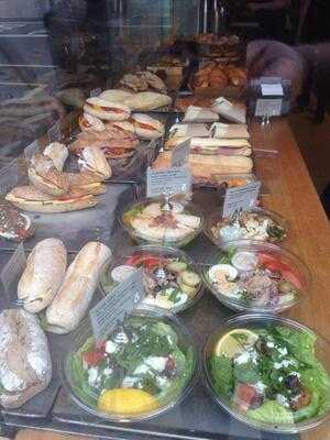 Apostrophe - St Paul's Churchyard