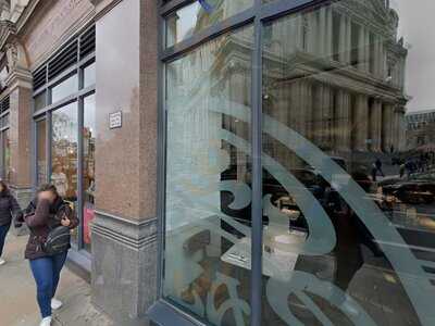 Apostrophe - St Paul's Churchyard