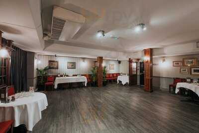 Jamies - St Mary At Hill