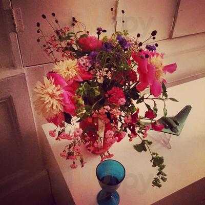 The De Beauvoir Deli Shop And Takeaway