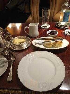 1880 At The Bentley London