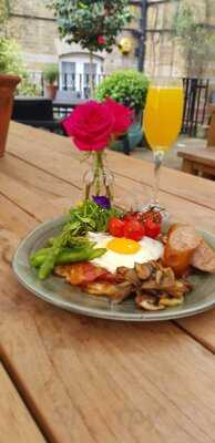 The Chelsea Courtyard Bistro & Bar