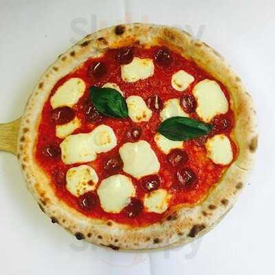 Casa Bardotti, Coffee Shop And Pizza Bar