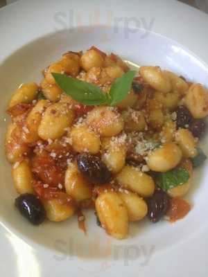 Casa Bardotti, Coffee Shop And Pizza Bar