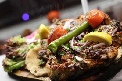 Lamar Cafe And Lounge