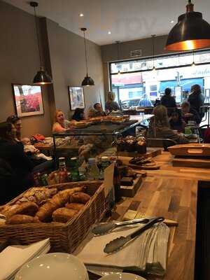 Derosier Chocolate And Coffee