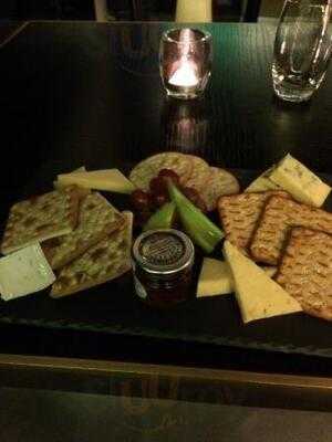 The Pad Restaurant & Bar At The Crowne Plaza London