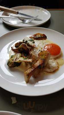 Edwin's French Wine Bar & Restaurant