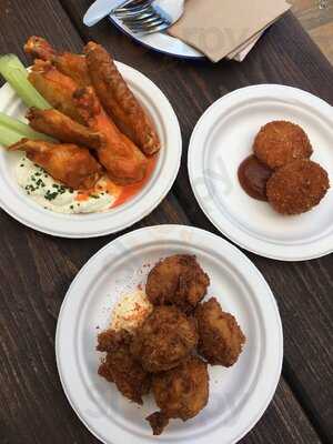 The King & Co - Photo 7