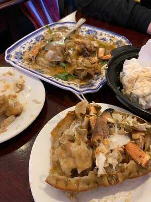 Lin's Restaurant & Bar