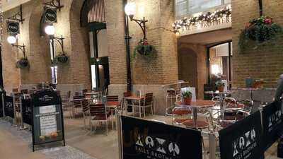 Balls Brothers - Hay's Galleria