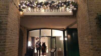 Balls Brothers - Hay's Galleria