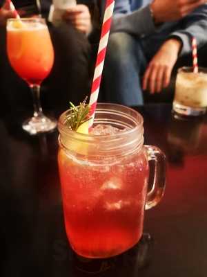 Park International Piano Bar & Restaurant