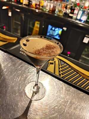 Park International Piano Bar & Restaurant