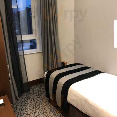 Park Grand Paddington Court Restaurant