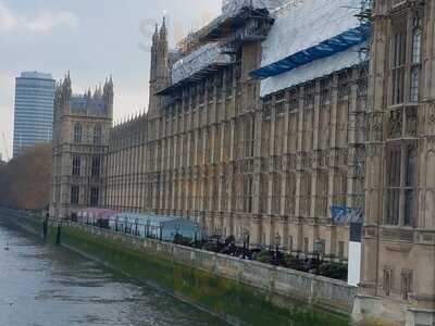 Houses Of Parliament - Afternoon Tea