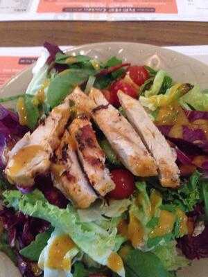 Nando's Canary Wharf - Cabot Place