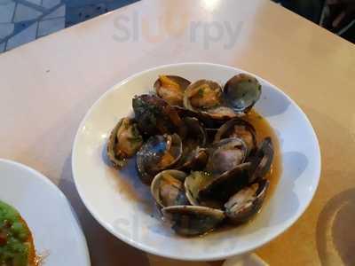 Momento Tapas & Grill