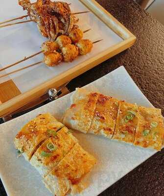 Seveni Bar & Restaurant