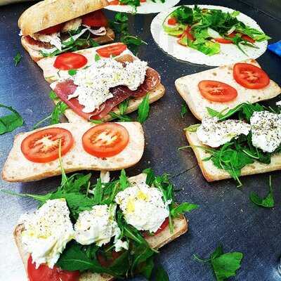 Neo's Bakery & Patisserie