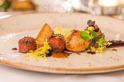 Artist Corner At Copthorne Tara Hotel