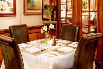 Artist Corner At Copthorne Tara Hotel