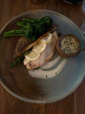 Art Yard Bar And Kitchen