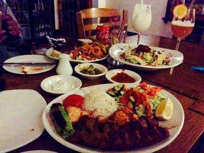 Macho Bistro Restaurant