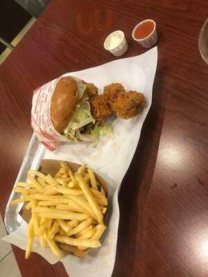 Fatburger & Buffalo's Express