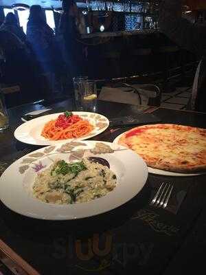 Pizzeria & Canti Prosecco Bar