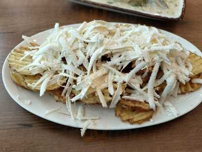 Rio Cafe Restaurant & Bar