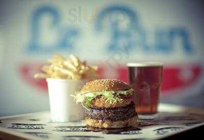 The Three Compasses, Dalston