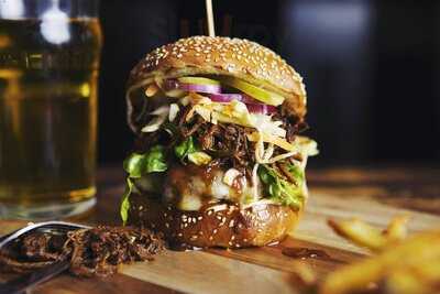 The Three Compasses, Dalston