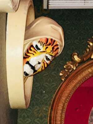 Electricity Showrooms