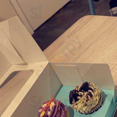 Lola's Cupcakes