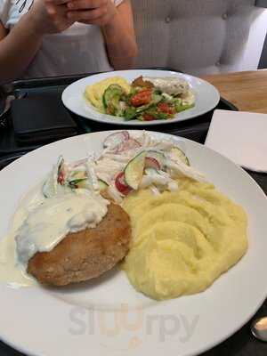 Lituanica Beckton Restaurant