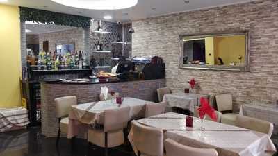 Harar Restaurant And Bar