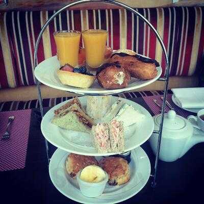 Axis Bar & Restaurant