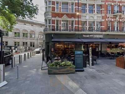 The Best Steak And Cocktail Restaurant