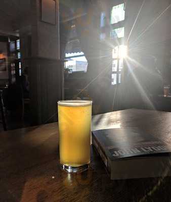 The Railway Tavern Ale House