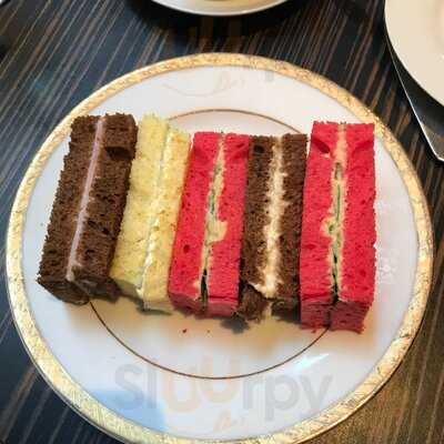 The Crescent Restaurant & Lounge