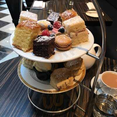 The Crescent Restaurant & Lounge