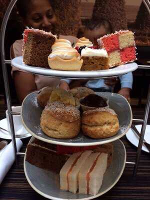 The Crescent Restaurant & Lounge