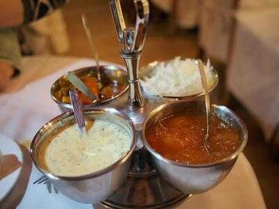 New Taj Mahal Restaurant