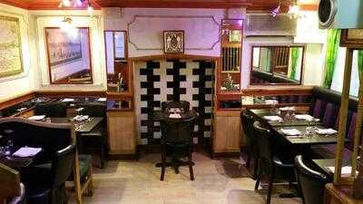 New Taj Mahal Restaurant