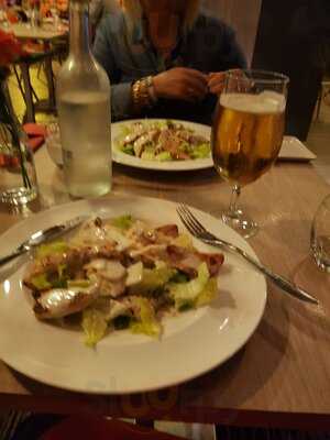 Fogg's Bar And Restaurant