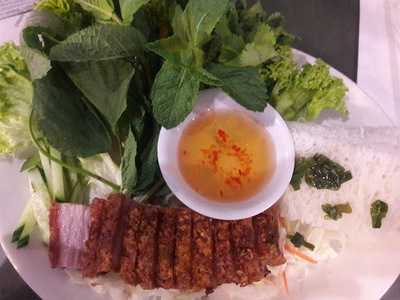 Mrs Le's Banh Mi And Grill